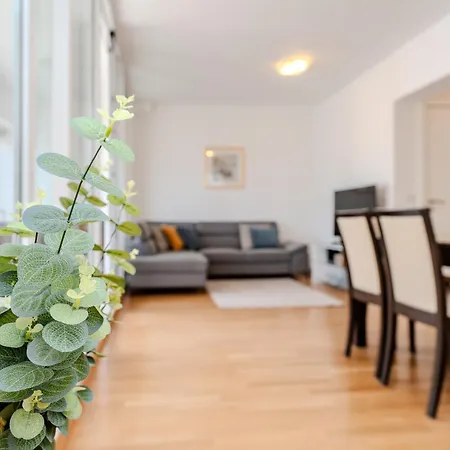 Marie 2 Bedroom Apartment *